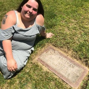 Meet your Posher, Brianna